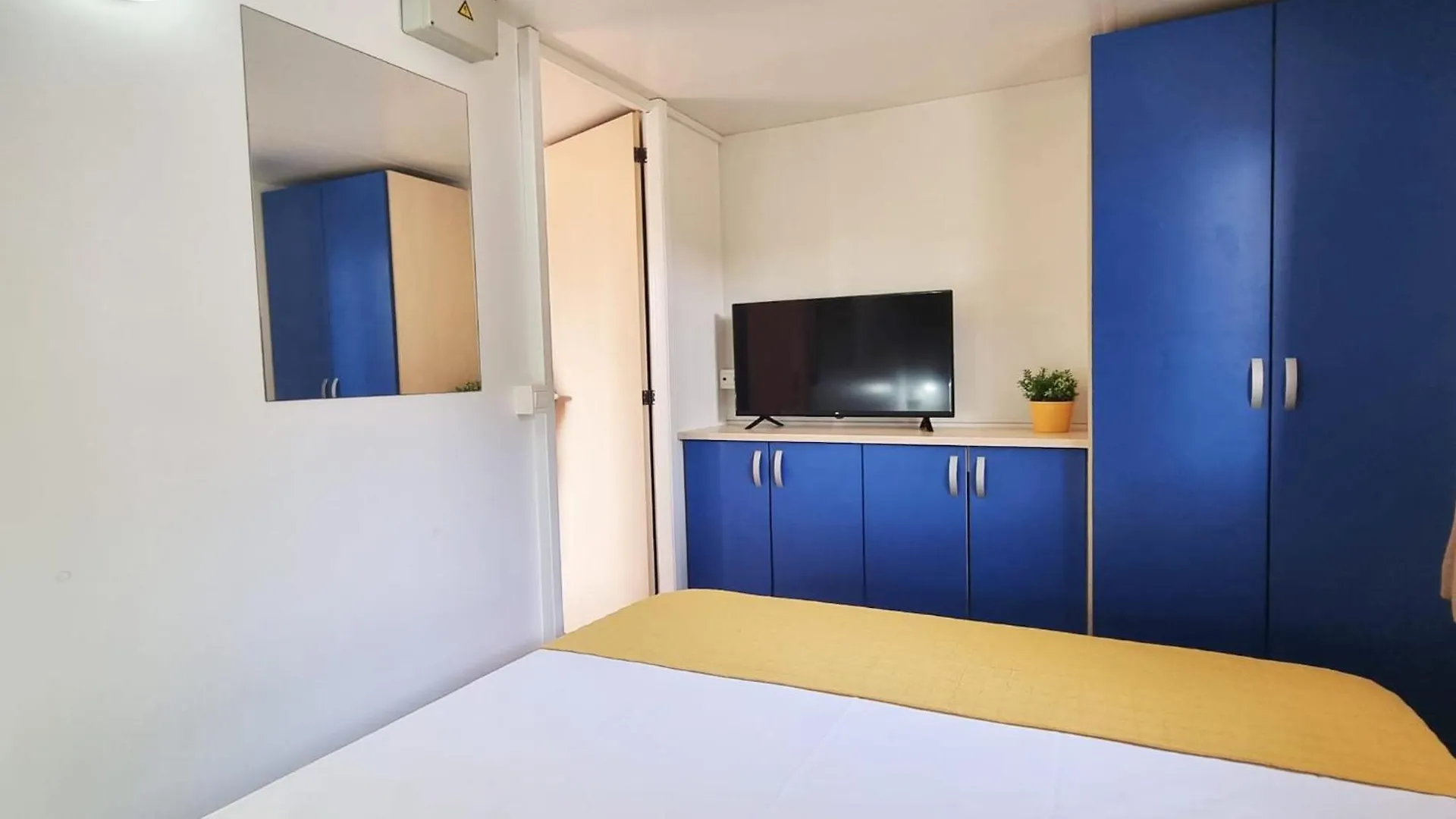 Bungalow For 6 Near The Beaches L'Escala 0*,  Spain